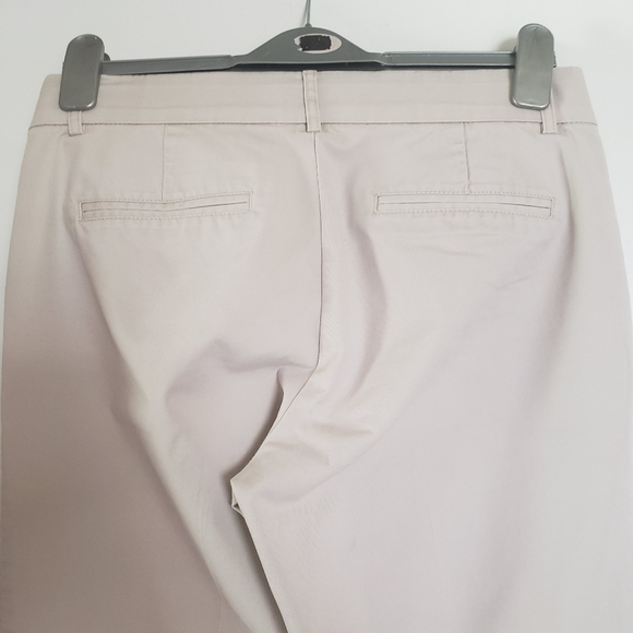 Dockers Size 6M Khaki Pants - Picture 4 of 6